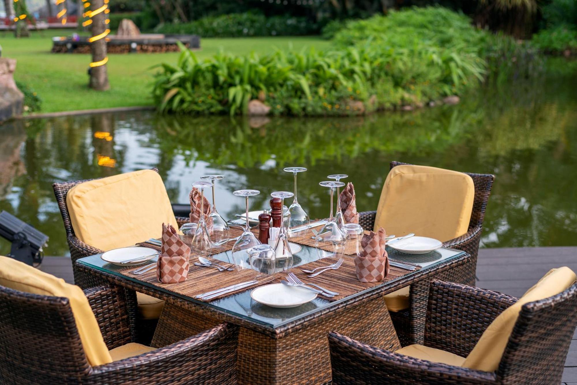 Speke Resort And Conference Center Kampala Exterior photo